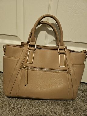 Miztique 🤎Tan Pebbled Satchel with Gold Hardware